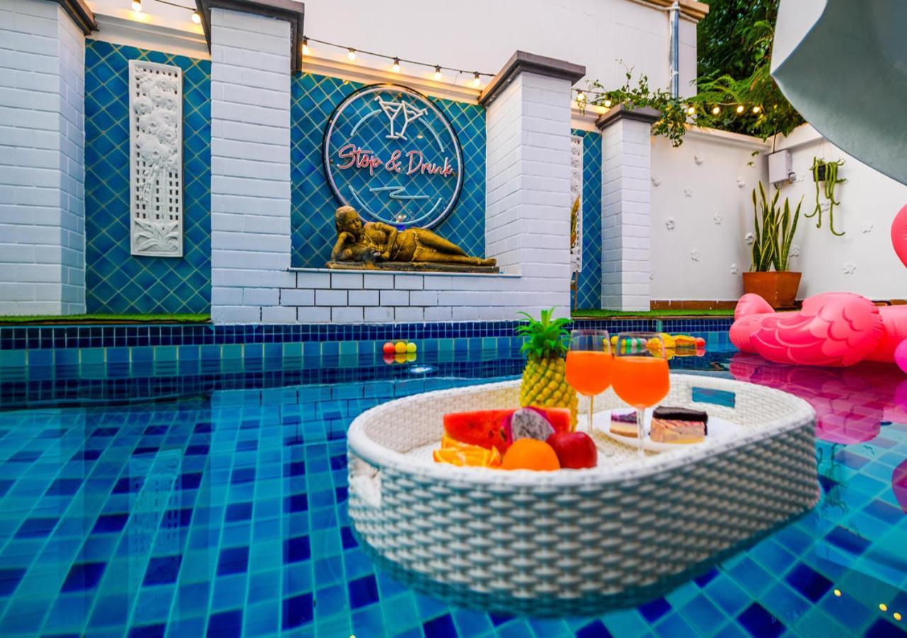 Room@Gallery Pool Villa Pattaya Extérieur photo